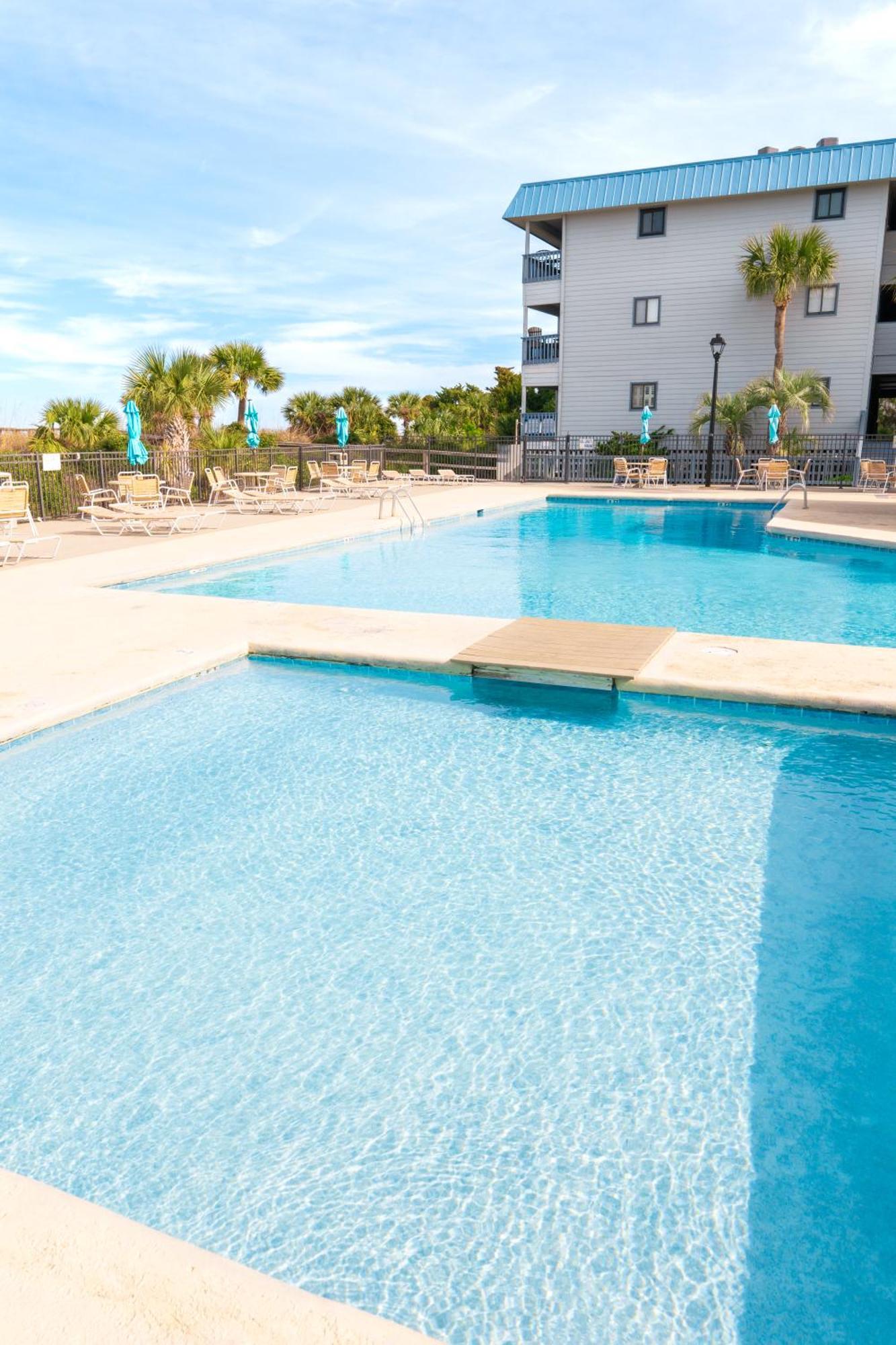 Beach-Pool-Private Balcony Apartment Tybee Island Exterior photo